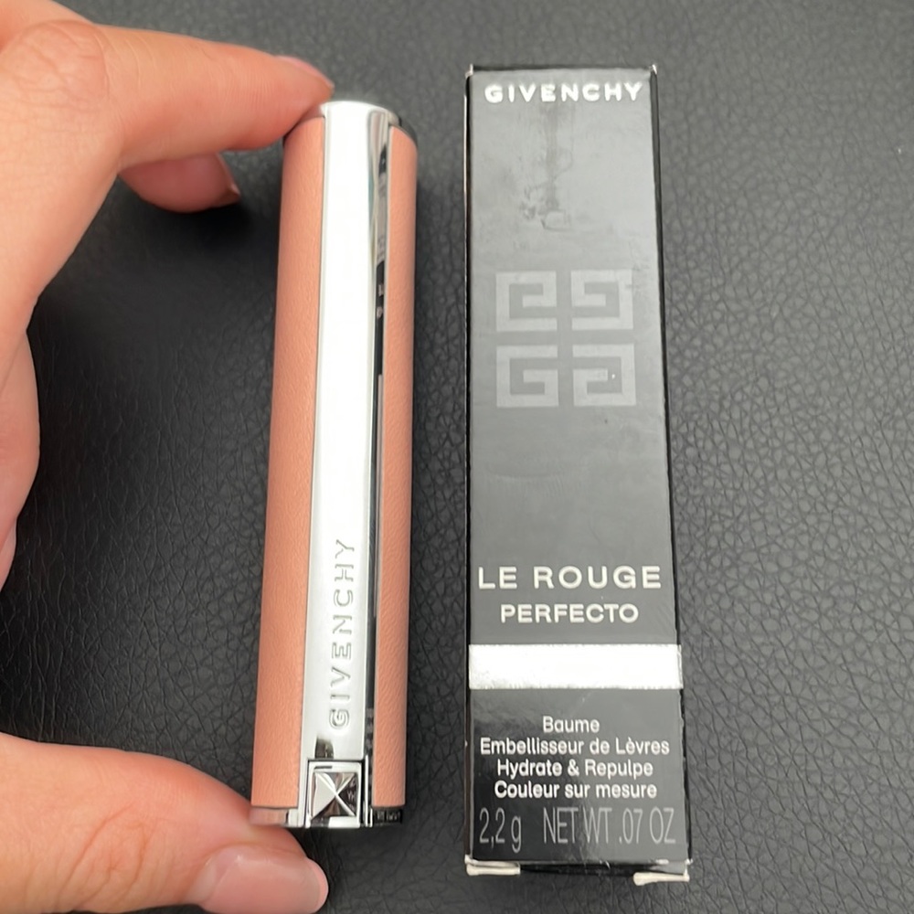 Givenchy - Le Rouge Perfecto - Picture 2 of 4